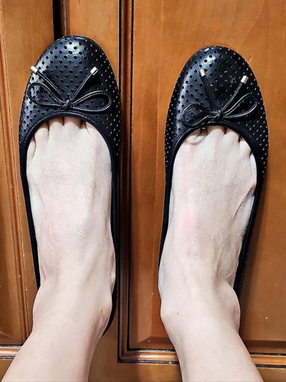 Jimmy Choo Black Leather Perforated Bow Ballet Flats Slip On Shoes Size 39.5